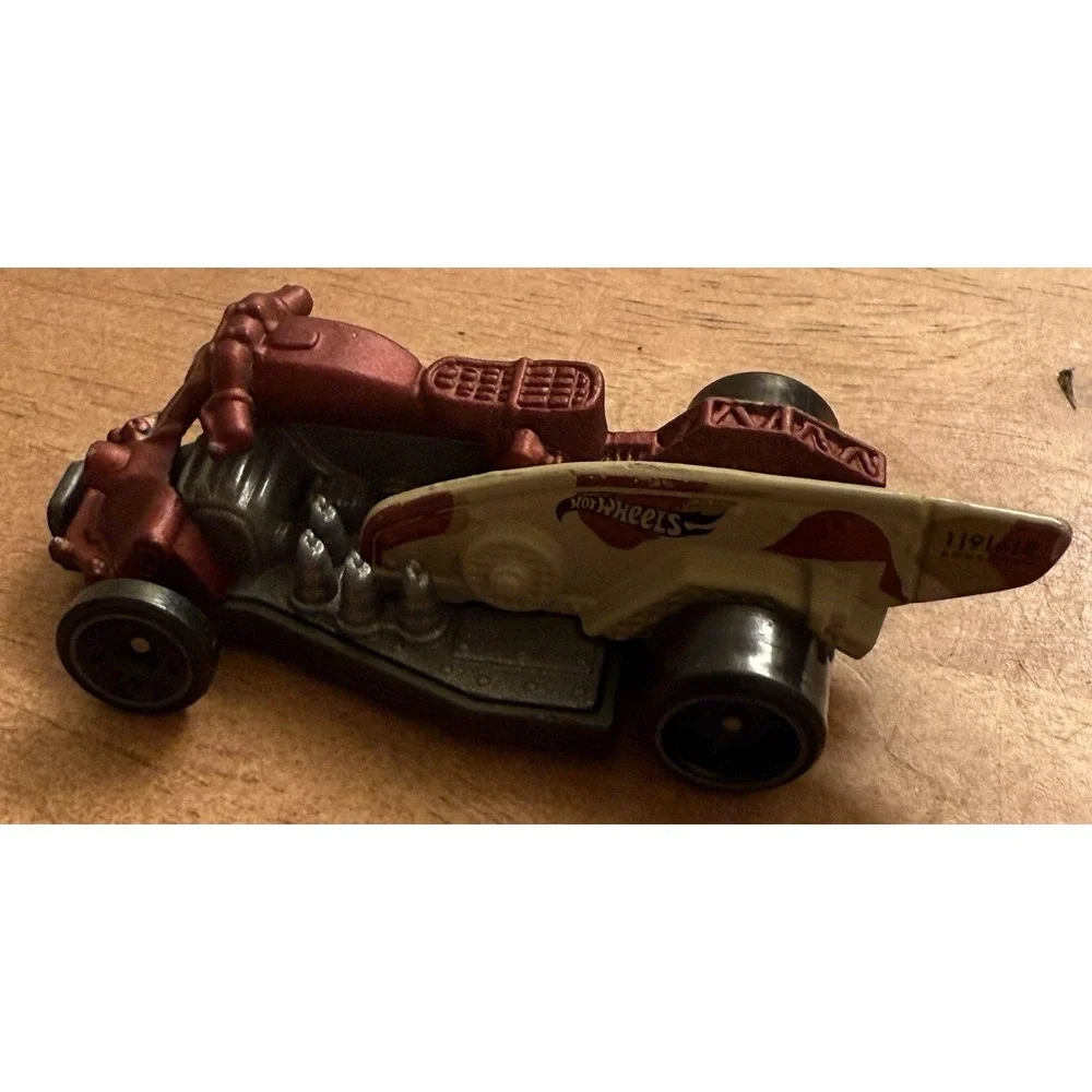 2018 Hot Wheels Moto Wing‎ Rod Squad Motorcycle Mattel scale 1:64 loose